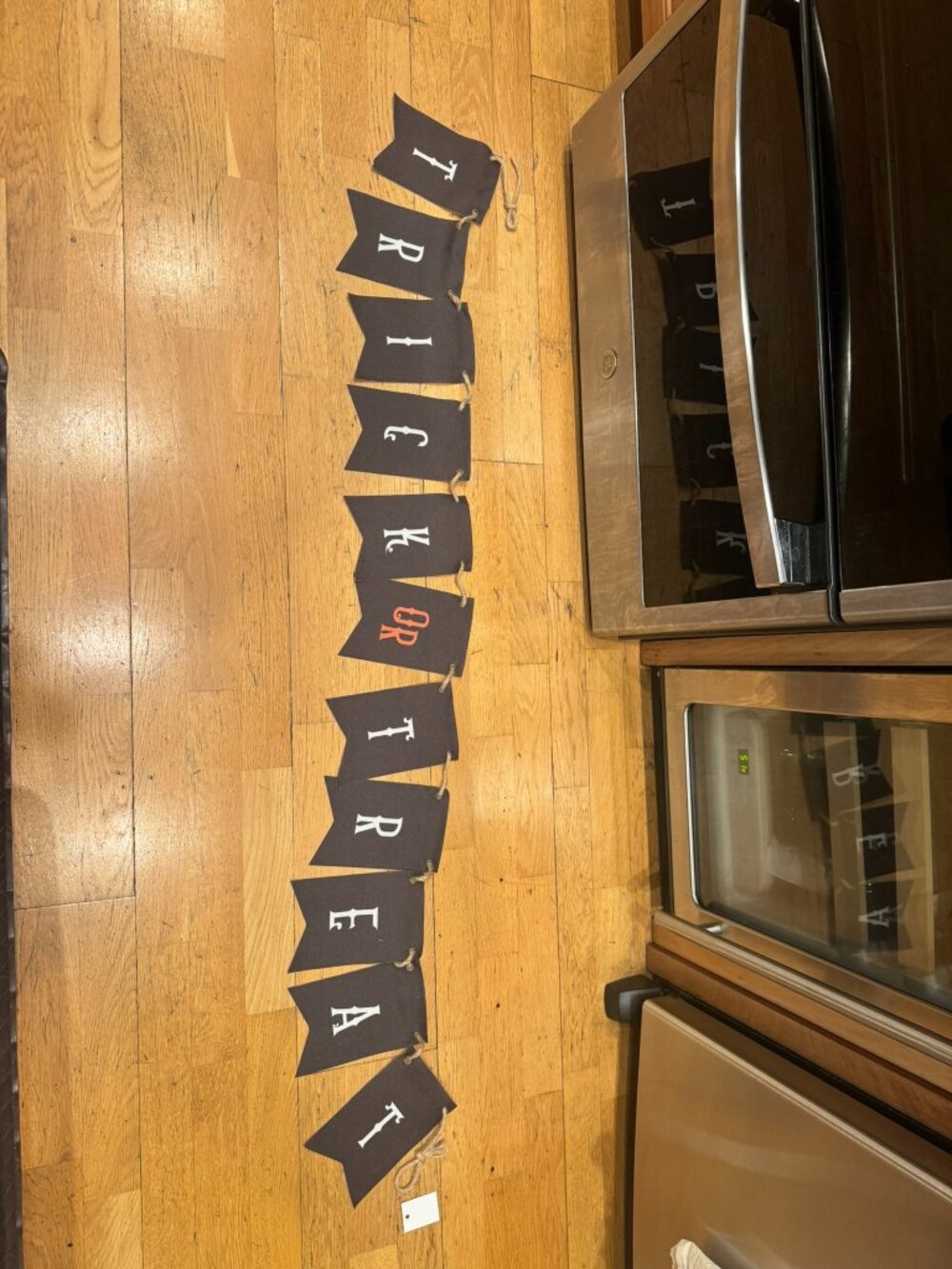 New Decocrated 2022 Halloween Trick or Treat Banner - NIP 6ft